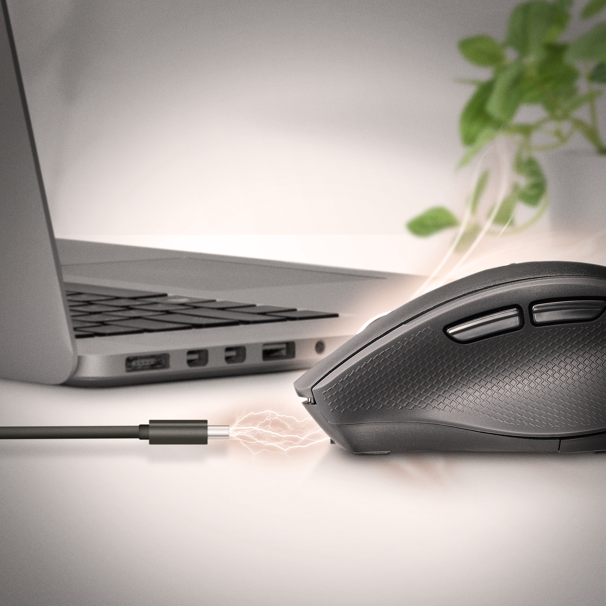 <p>Built-in battery lasts up to 100 hours of use</p>
