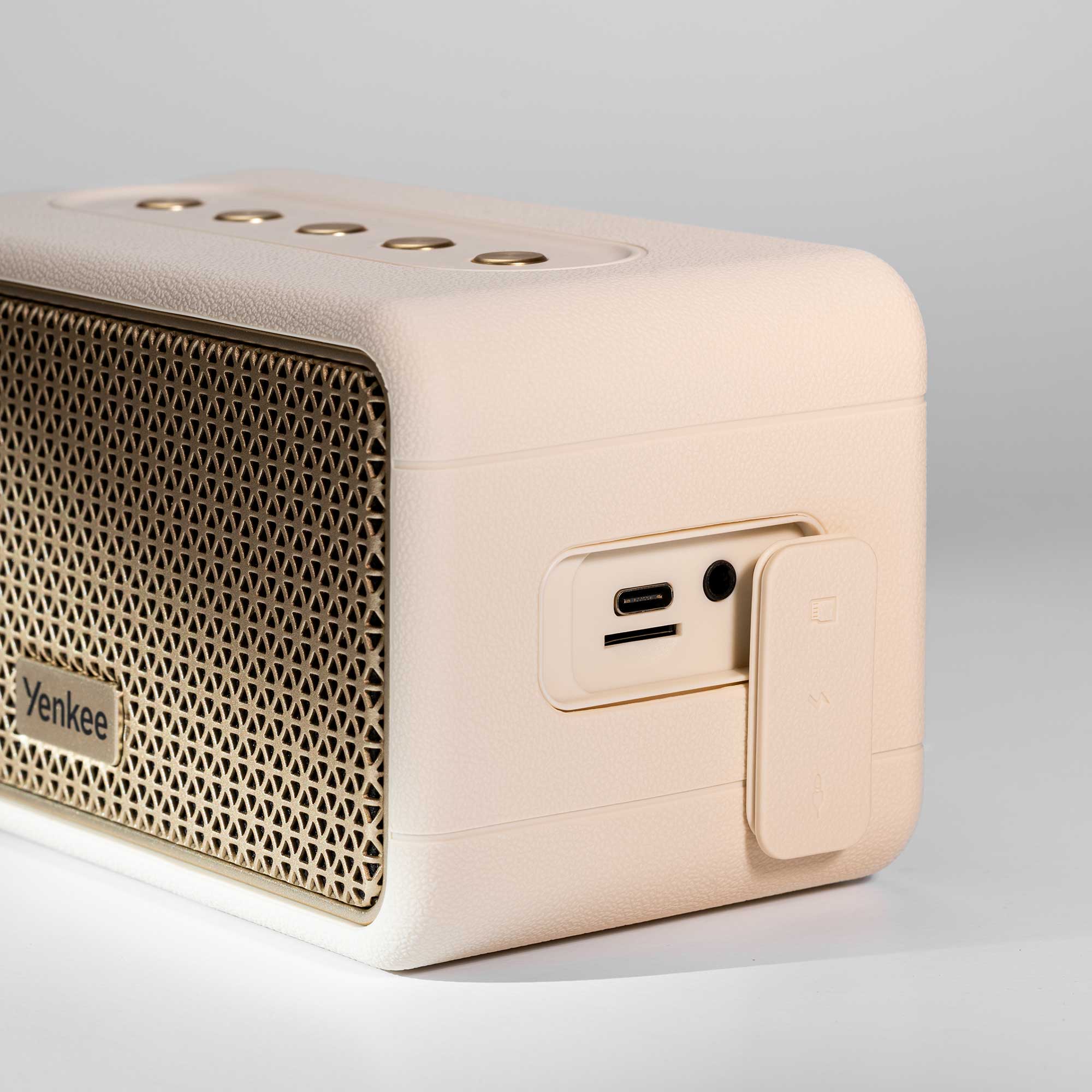 <strong>Battery life as long as a summer festival</strong>